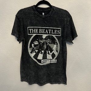 NWOT the Beatles abbey road tee